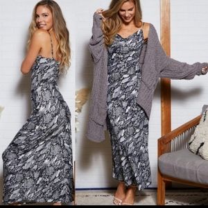 Black and White Snakeskin Printed Maxi Dress